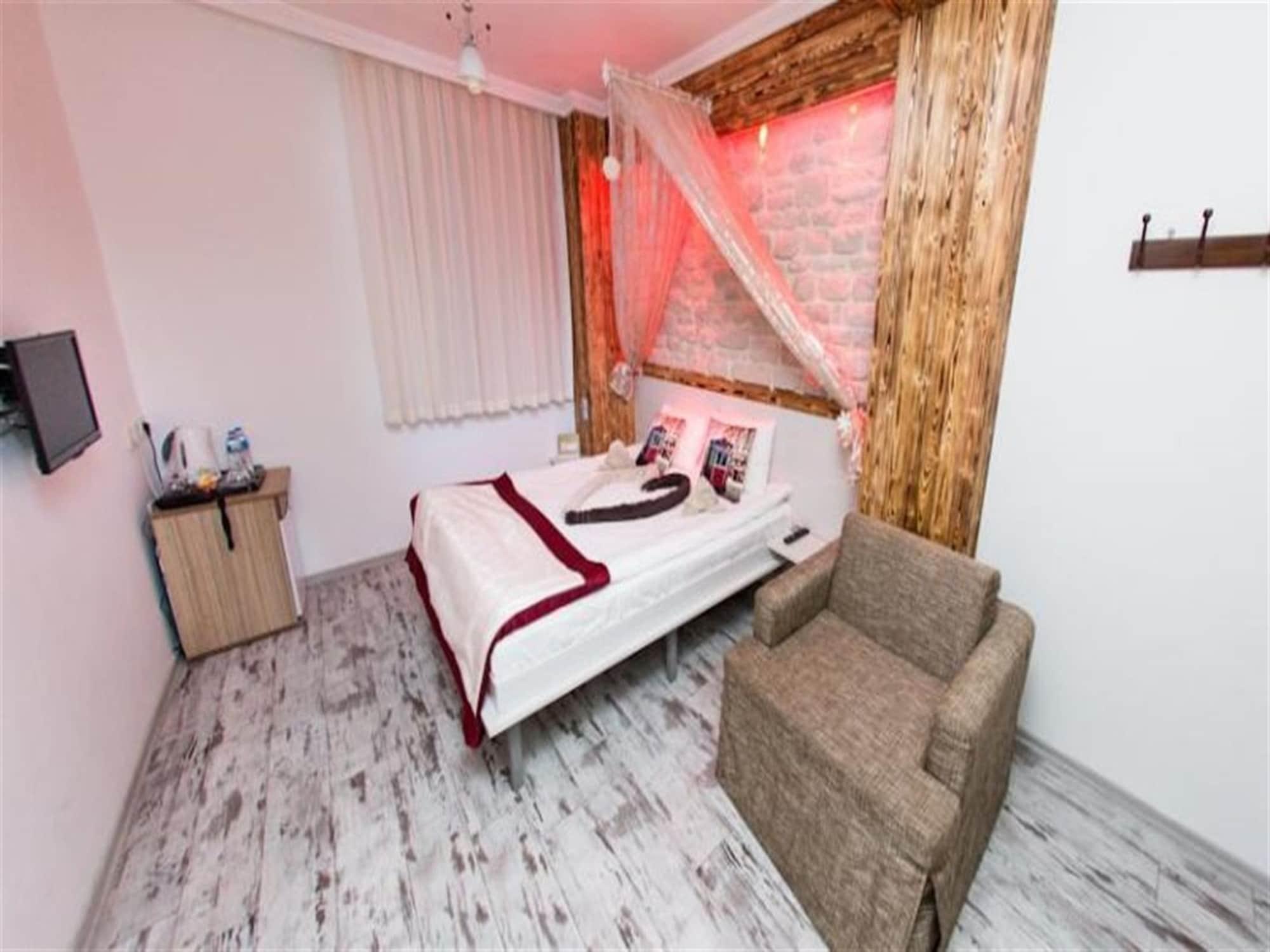 Hot Budget Ortakoy Istanbul Bagian luar foto
